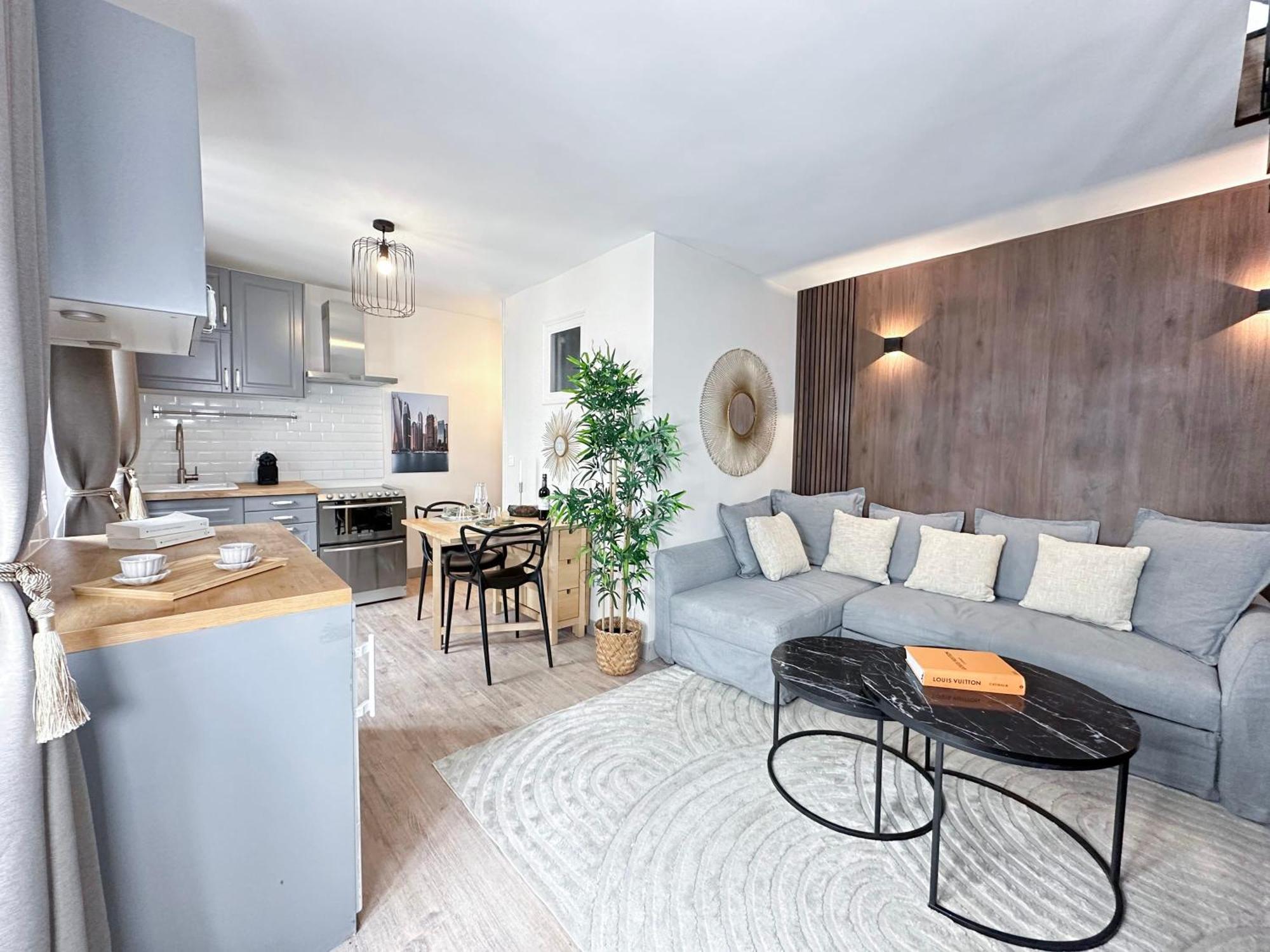 Stylish & Chic Duplex Near Eiffel Tower Apartment Paris Exterior photo
