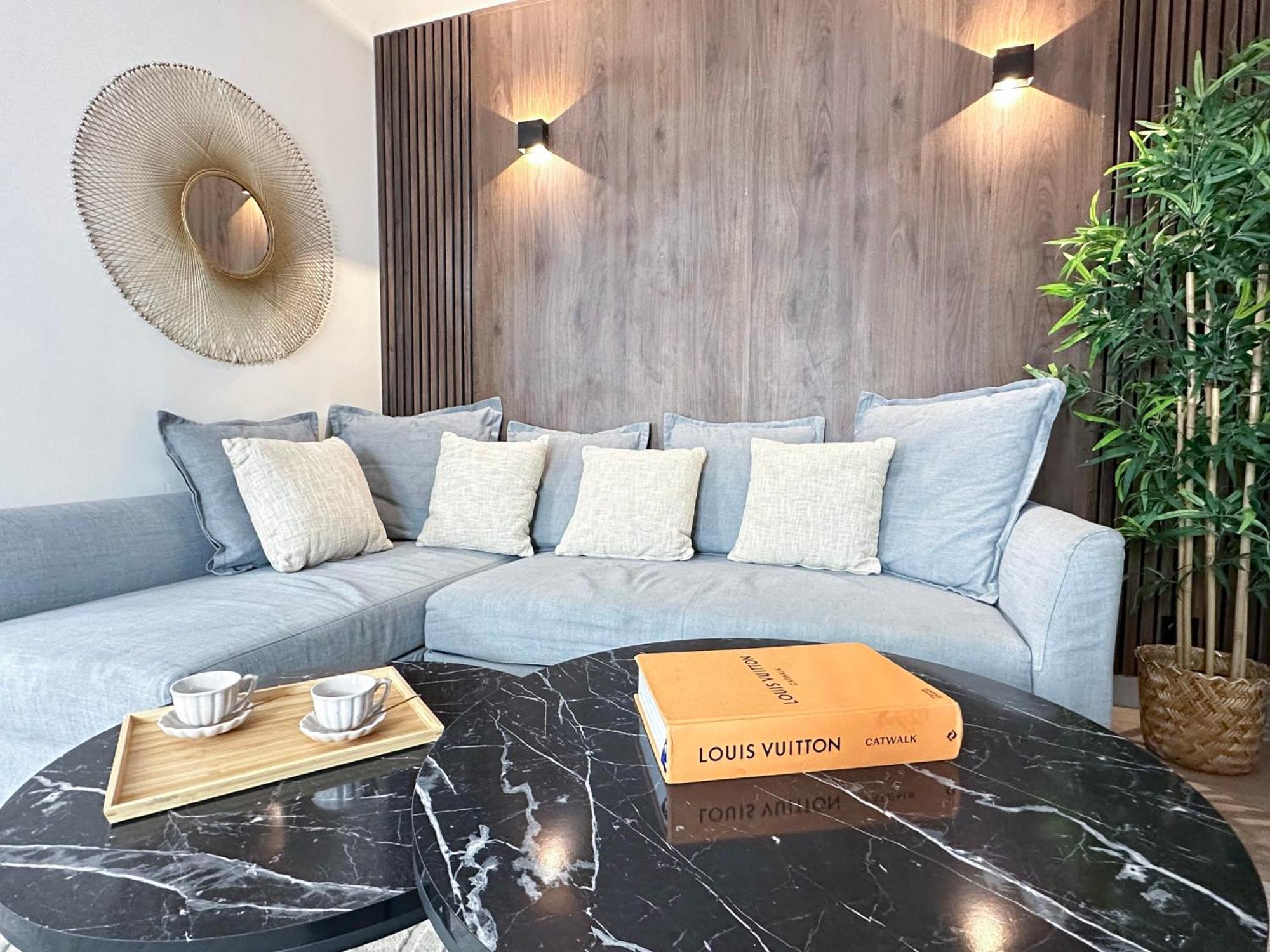 Stylish & Chic Duplex Near Eiffel Tower Apartment Paris Exterior photo