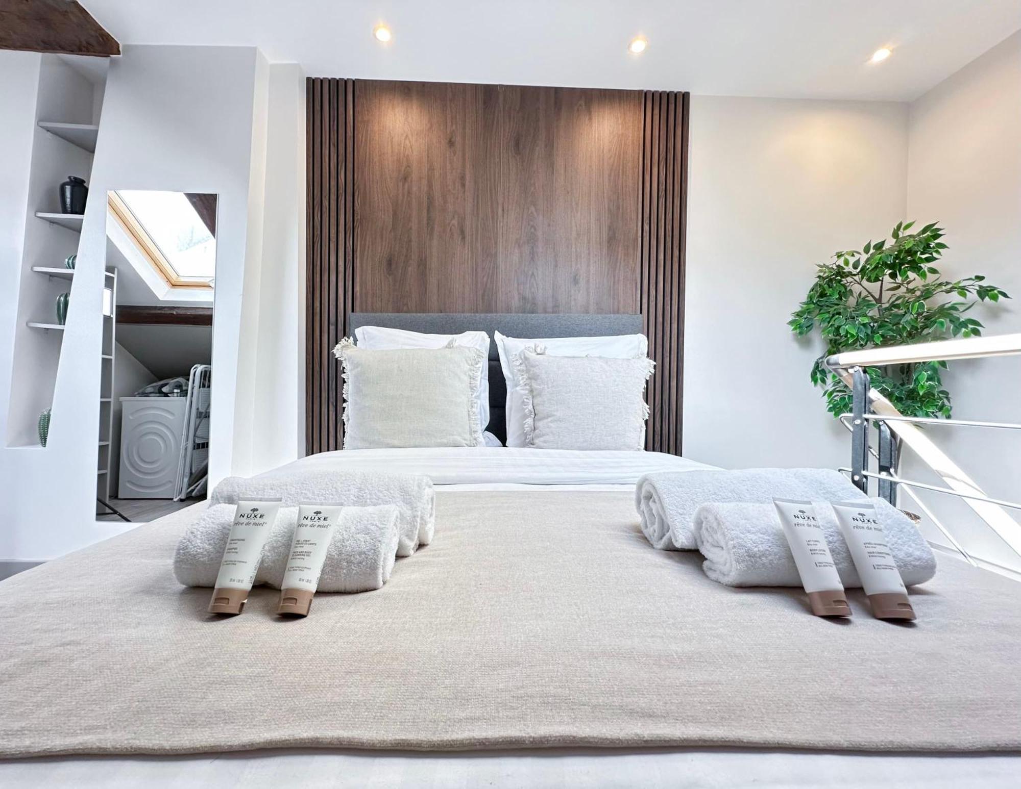 Stylish & Chic Duplex Near Eiffel Tower Apartment Paris Exterior photo