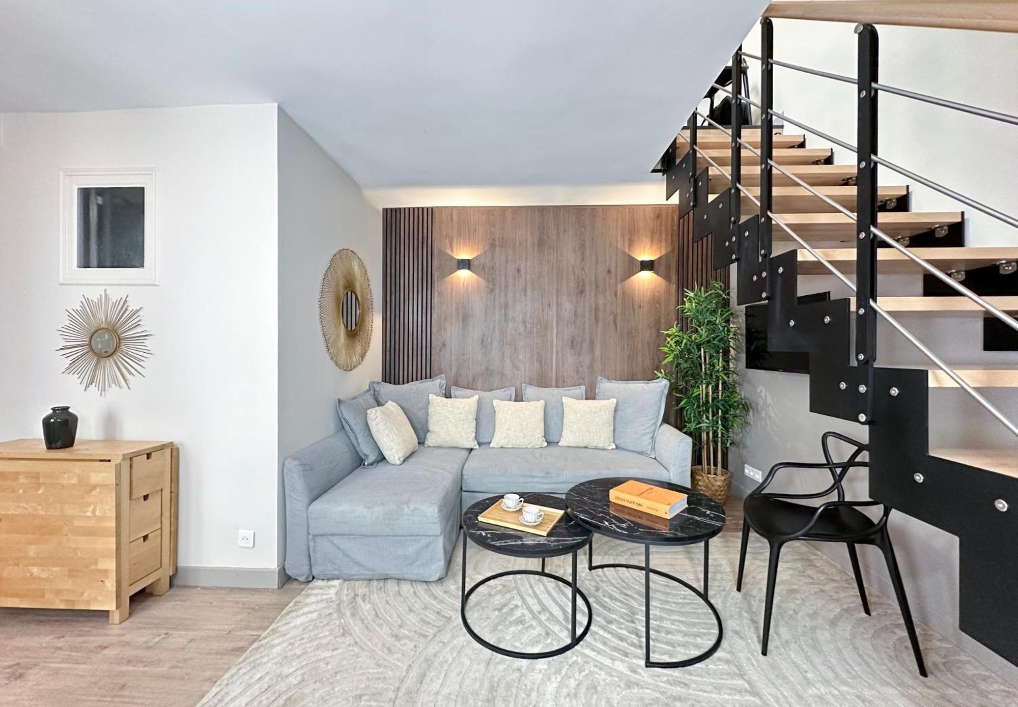 Stylish & Chic Duplex Near Eiffel Tower Apartment Paris Exterior photo