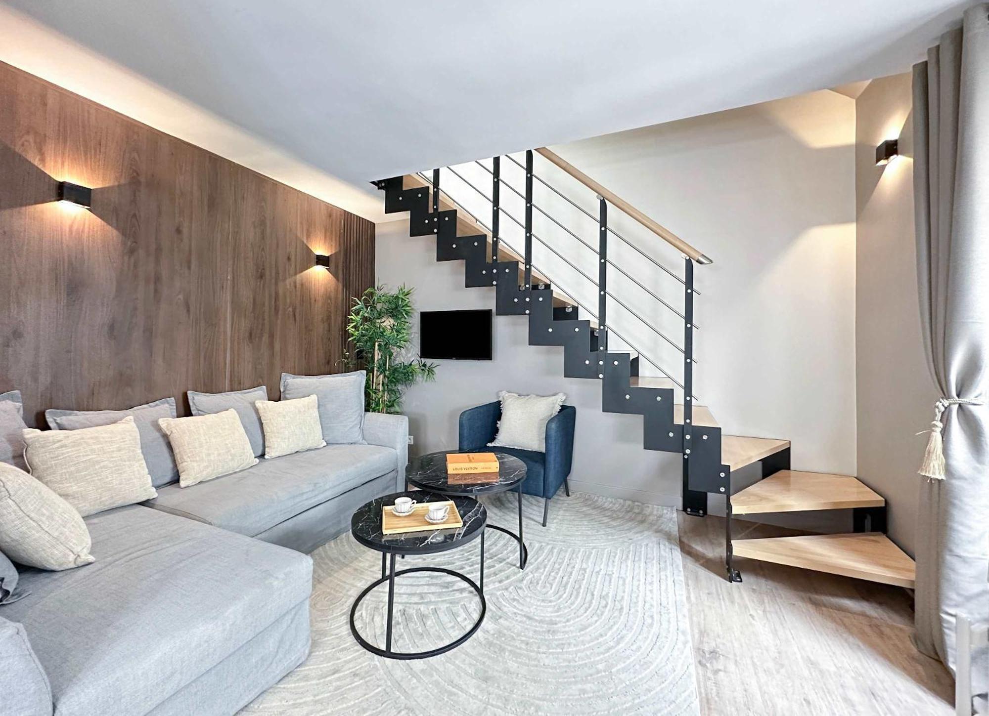 Stylish & Chic Duplex Near Eiffel Tower Apartment Paris Exterior photo